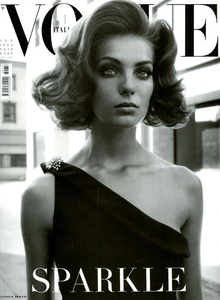 Meisel_Vogue_Italia_October_2003_Cover.thumb.png.8c8213d00946383882e7178a07edc7d7.png