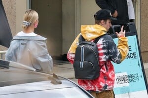 hailey-rhode-bieber-and-justin-bieber-arriving-at-church-in-miami-06-14-2019-3.jpg