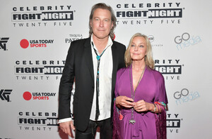 Bo+Derek+Celebrity+Fight+Night+XXV+Red+Carpet+BtrhtiQ6-jfx.jpg