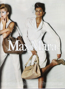 672416723_MaxMara04.thumb.jpg.8dc065fb6554740d1677999080a93ad7.jpg