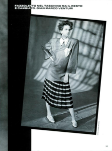 Demarchelier_Vogue_Italia_January_1985_12.thumb.png.28b170f0c8269656d97b3c3e993ae459.png