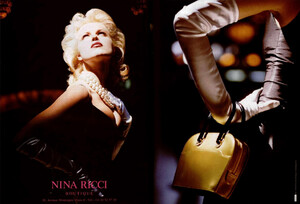 Eva_Issermann_Nina_Ricci_Fall_Winter_95_96_01.thumb.jpg.2aafaad85797c457aee411fd61cbaa1e.jpg