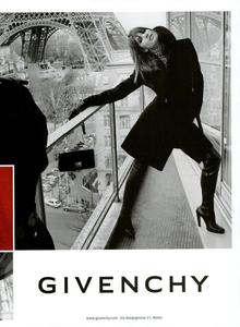 Givenchy_Fall_Winter_03_04_02.thumb.png.8f5b847206ea8d0e63da1738ad2de5ca.png