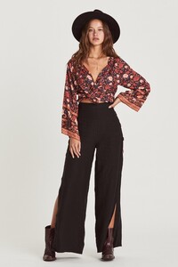 LALUNA_ONYX_PANT_01_2048x2048.jpg