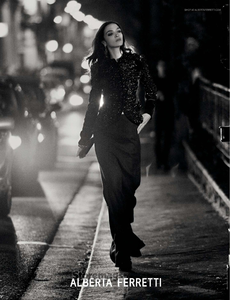 Lindbergh_Alberta_Ferretti_Fall_Winter_13_14_02.thumb.png.e8173b6b313e3c754397d620d5fae790.png