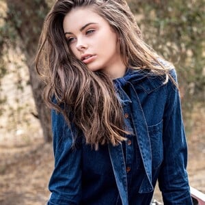 Meika-Woollard-010.jpg