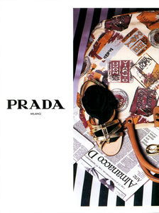 Prada_Spring_Summer_1985_09.thumb.png.89249c38b4d4f1affbdb1135ad568924.png