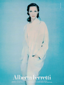 Roversi_Alberta_Ferretti_Spring_Summer_1987_01.thumb.png.2544f83cf0b9242009391df982f683af.png