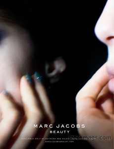 Sims_Marc_Jacobs_Beauty_Fall_Winter_13_14_02.thumb.png.1b0e00b3d64ddbea494b6775991f236a.png