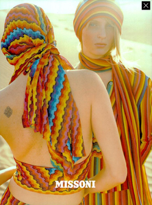 Testino_Missoni_Spring_Summer_1996_02.thumb.png.d3e70195745238d15eca806778768b53.png