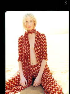 Testino_Missoni_Spring_Summer_1996_06.thumb.png.e11fca7199a166ccd47a0727821bd867.png