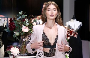 [1166886909] Victoria's Secret Angel Grace Elizabeth Debuts New Fall Collection.jpg