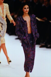 1961367864_chanel-ss-1998(2).thumb.jpg.bd4a5fe734e22f6b7dbb67ac9fe1dbbc.jpg