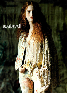 Roberto_Cavalli_Spring_Summer_1994_01.thumb.png.1e60f77ce0972589482720fdf6cbde78.png