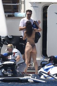 camila-morrone-in-bikini-and-leonardo-dicaprio-on-vacation-in-corsica-08-08-2019-3.jpg