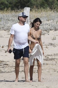 camila-morrone-in-bikini-and-leonardo-dicaprio-on-vacation-in-corsica-08-08-2019-8.jpg