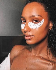 jastookes_67277194_2421283221438574_2855353322945947428_n.jpg