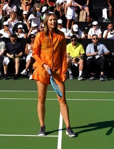 maria-sharapova-nike-queens-of-the-future-tennis-event-in-new-york-08-20-2019-13.jpg