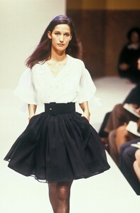 1052336009_Fendi1990WomenRTW34.thumb.jpg.d98f01885ccd1c50388c2cde1667c792.jpg