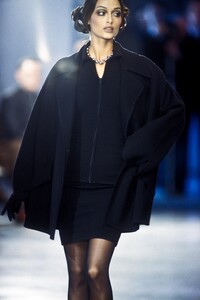 1120184240_ThierryMugler1993WomenRTW3.thumb.jpg.a6befa434b3deec96a79ba15e5ae4e28.jpg