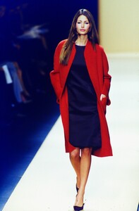 1286157360_oscar-de-la-renta-fw-1998(5).thumb.jpg.000e482c57e53998255184940e480a7d.jpg