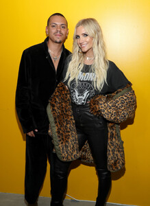 Ashlee+Simpson+Talent+Resources+Presents+Airgraft+Jvij8iYTlBqx.jpg