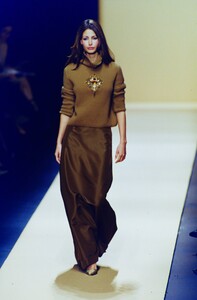 2101400713_oscar-de-la-renta-fw-1998(3).thumb.jpg.65402579c19dcaaff5b4ffb12318c0f3.jpg