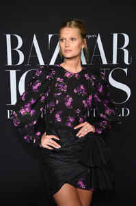 Toni+Garrn+Harper+BAZAAR+Celebrates+ICONS+t7HfMG3FwVBx.jpg