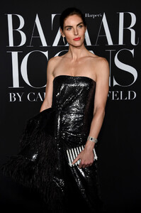 Hilary+Rhoda+Harper+BAZAAR+Celebrates+ICONS+lIHdVH2Fb85x.jpg