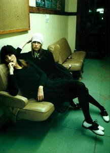 Campus_Meisel_Vogue_Italia_March_1994_02.thumb.png.feda28c6bdf2872d06560403d11b3af2.png