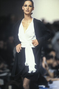 angelo-tarlazzi-fw-1992-1.thumb.jpg.34c98eda9fb3f8151431e859359fc060.jpg