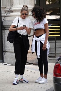 doutzen-kroes-arrives-at-armani-hotel-in-milan-09-21-2019-4.jpg