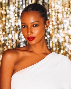 jastookes_67916929_422503098615358_6142935359070232222_n.jpg