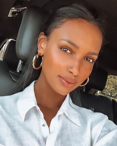 jastookes_70367279_369713953910464_5904087490184397167_n.jpg