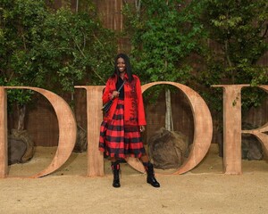 leomie-anderson-christian-dior-show-in-paris-09-24-2019-0.jpg