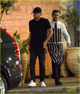 leonardo-dicaprio-avra-dinner-date-camila-morrone-01.jpg