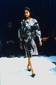 2085759397_philosophy-di-alberta-ferretti-ss-1998(7).thumb.jpg.8cd949fdc557f44757a1c62e4a0612ea.jpg