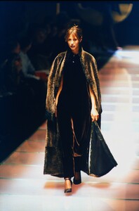 527635312_ferre-fw-1997(7).thumb.jpg.a3574e36b3aba7f1f87a1bc654ad976a.jpg