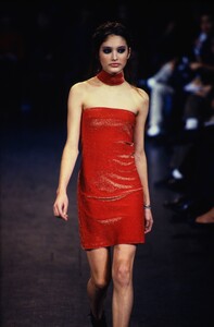 654674227_costume-national-ss-1997(3).thumb.jpg.bea50220615438f622bb4e416f4b7fcf.jpg