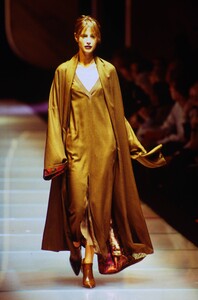 797546200_ferre-fw-1997(3).thumb.jpg.44b0861eb59ec7f31f91e01bf208dd27.jpg