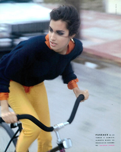 Basic_in_Lusso_Magni_Vogue_Italia_February_1991_07.thumb.png.4e69bc301c3a54359639e6337e10f384.png