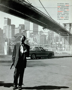 Lindbergh_Vogue_Italia_February_1991_04.thumb.png.f0767dad6cc26e601b6d17a0e600e3f2.png