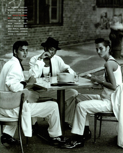 Lindbergh_Vogue_Italia_February_1991_10.thumb.png.852c32482a5e1766b18767f61c774d4f.png