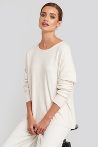 nakd_lounge_round_neck_sweater_1018-003549-4070_01a.thumb.jpg.5b2316c0f116236e71ca084cd4de0327.jpg