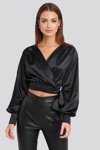 nakd_wrap_front_cropped_blouse_1018-003944-0002_01a.thumb.jpg.9b6eff09339898dc80e4bfb1206ed820.jpg