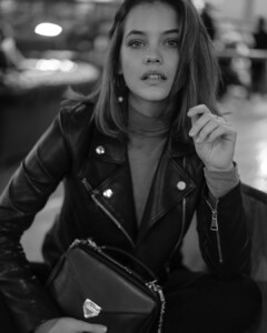 realbarbarapalvin_73271541_181513569676814_4499053707476535328_n.jpg