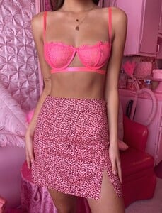 shopify_0d4756176ce7f94782bbdabeee69c95c_avanti-skirt-pink-leopard_1230x1230.thumb.jpg.831d9c312b38ec51357eaef66c950f43.jpg