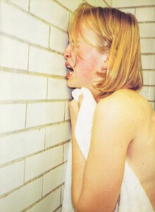 terry-richardson-physical_education-dutch-magazine-25-january-february-2000-16.jpg.fa748410df253a03925dc0db16ae055e.jpg