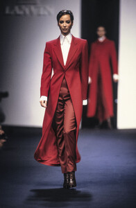 1723283825_Lanvin1993WomenRTW34.thumb.jpg.5ad3bc87edac3ed7fb853fec95e553a8.jpg