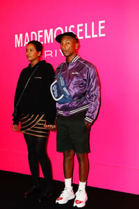 Pharrell+Williams+Chanel+Mademoiselle+Prive+k0qpTvx1ryyx.jpg